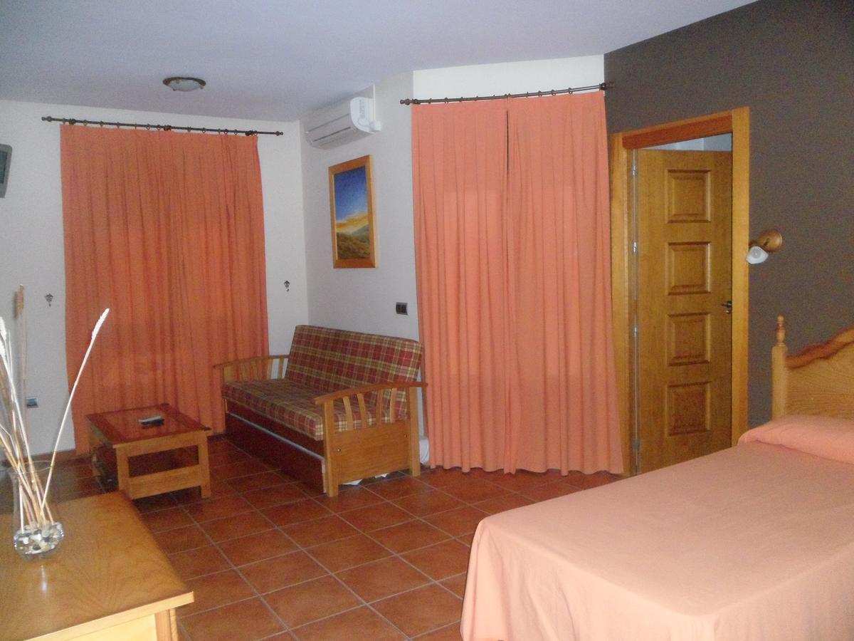Hotel Rural La Encina Almadén エクステリア 写真