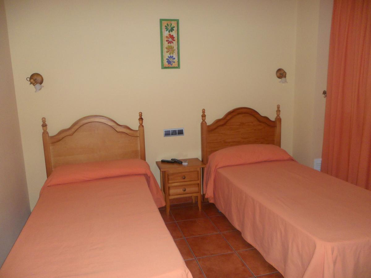 Hotel Rural La Encina Almadén エクステリア 写真